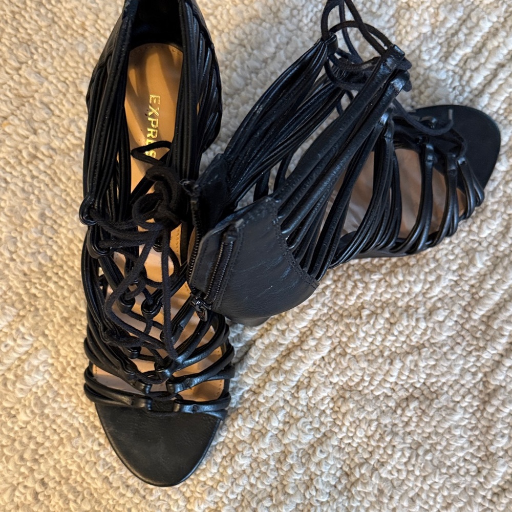 Express Elegant Black Heeled Sandals